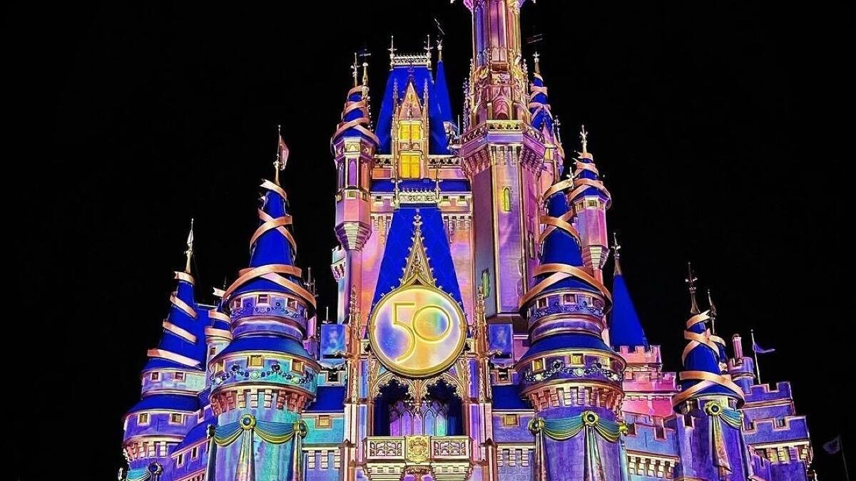 Disney ya no controla su parque de Florida: por oponerse a legislación estatal, revocan su gobernanza