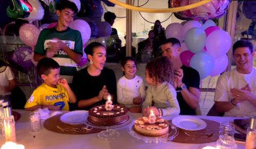 A través de sus redes sociales, la modelo de 19 años de edad compartió en sus redes el lujoso arreglo en su casa, la cual tiene una razón especial.