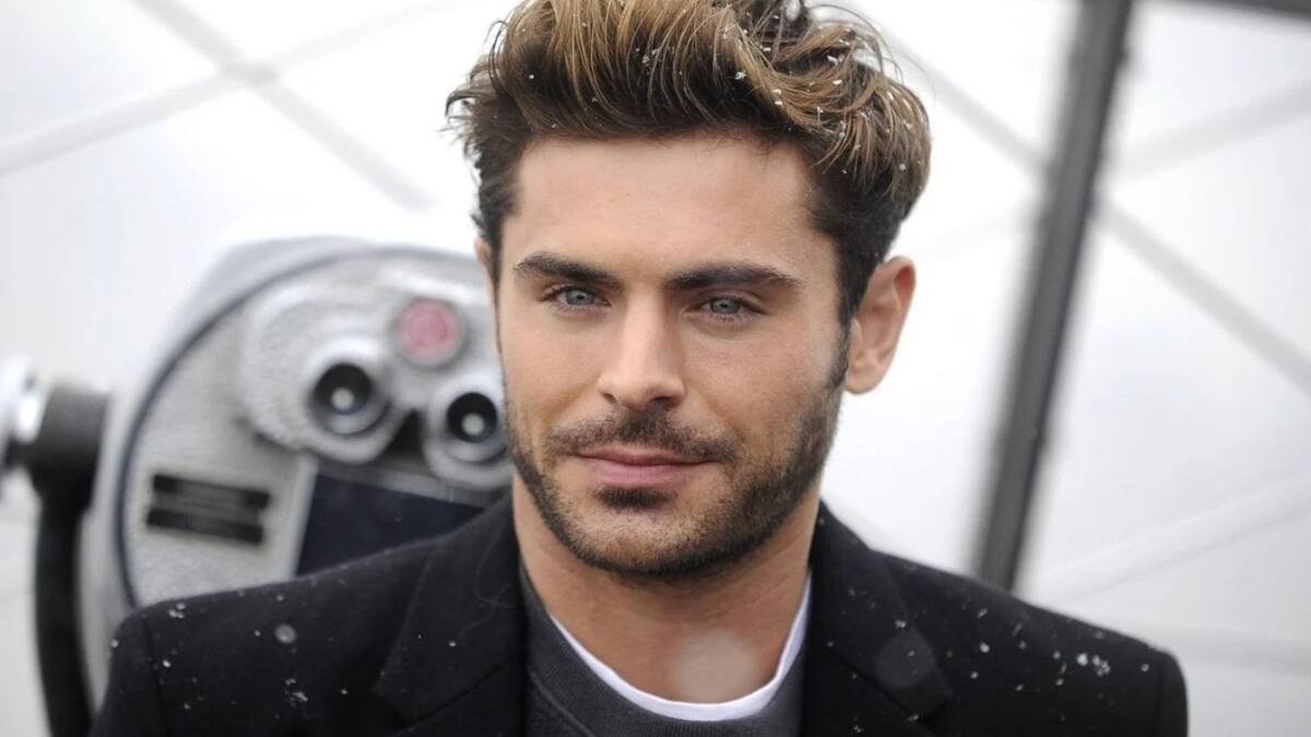 Zac Efron enloquece a los fans de "High School Musical" al posar en el sitio donde grabó la cinta
