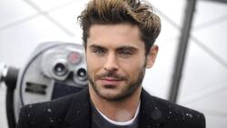 Zac Efron enloquece a los fans de "High School Musical" al posar en el sitio donde grabó la cinta