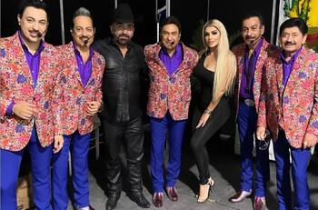 Vicente Fernández Jr. comparte escenario con Los Tigres del Norte y Christian Nodal en Colombia