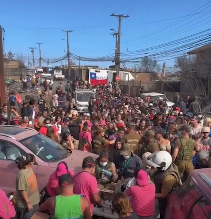 Así entregó Naya Fácil su ayuda solidaria.