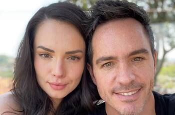 Mauricio Ochmann sorprende a Paulina Burrola con bello mensaje de cumpleaños : "Amo estar a tu lado"