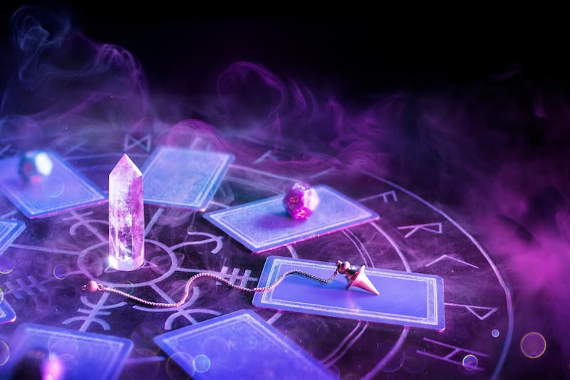 Cartas del Tarot Descubre aquí cuáles son las maneras en que puedes guardar las cartas del Tarot. - Créditos: Romolo Tavani