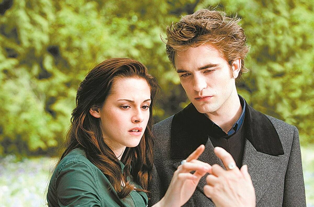 Kristen Stewart recuerda su relación con Robert Pattinson como un “joven y estúpido romance”