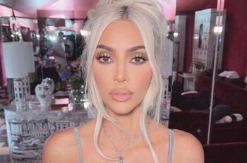 Kim Kardashian presume adorable sesión de fotos con sus hijas North y Chicago