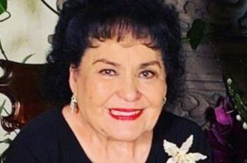 "Pidiéndole a Dios": Sobrino de Carmen Salinas llorando desmiente su fallecimiento