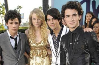 Taylor Swift ft. Jonas Brothers: La colaboración podría estar confirmada