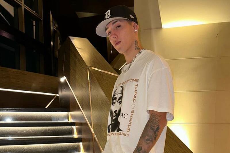 El cantante urbano sufrió la pérdida de un querido miembro de su familia.