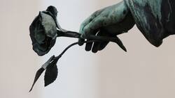 ¿Extrañas a alguien? Aprende 3 maneras de comunicarte con un ser querido muerto