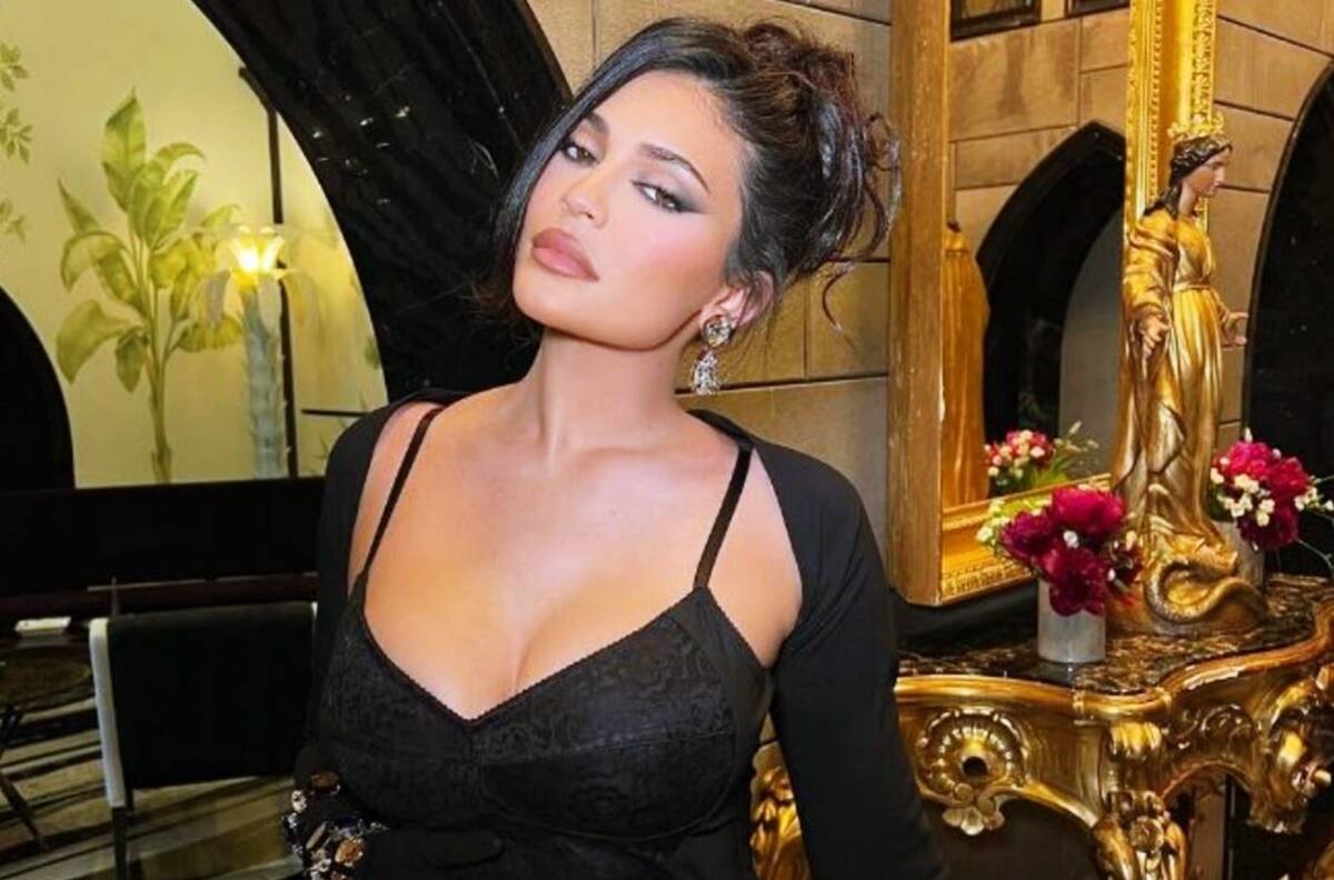 Kylie Jenner se va de lujosas vacaciones a la nieve junto a sus hijos y Kendall Jenner