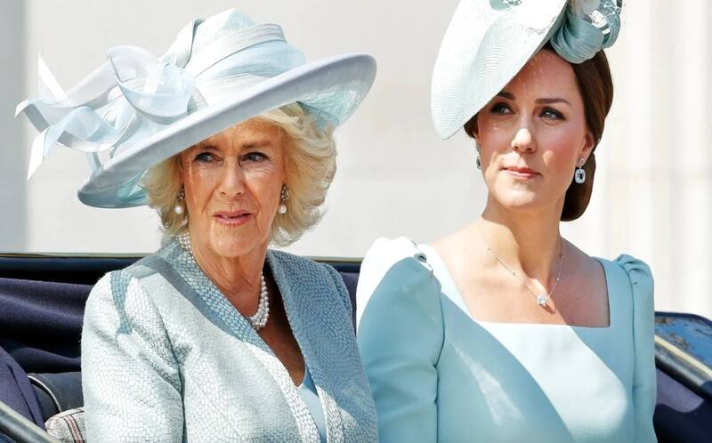 Realeza británica La reina consorte Camilla dejaría sin tiara a Kate Middleton para la coronación - Créditos: Archivo