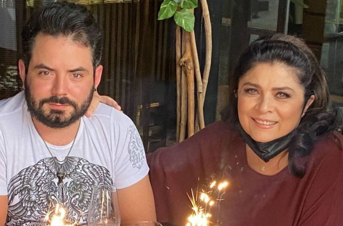 Victoria Ruffo pasó Navidad en pijama en compañía de su familia