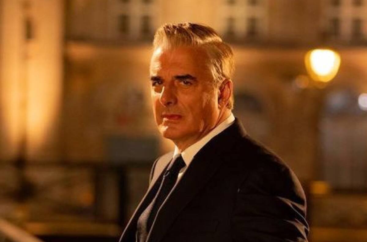 Aseguran que Chris Noth siente que “su vida se acabó”