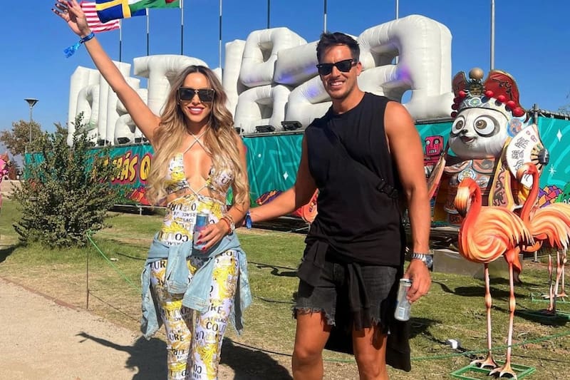 celebraron su fiesta de matrimonio lleno de famosos y presentaciones en vivo.