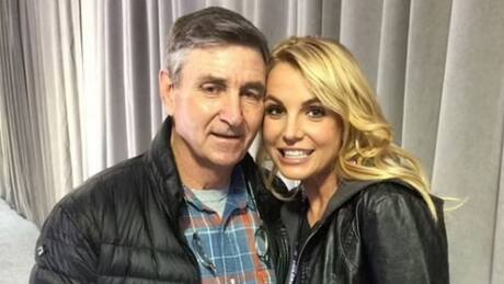 Padre de Britney Spears le exige a su hija que siga pagando por sus servicios legales