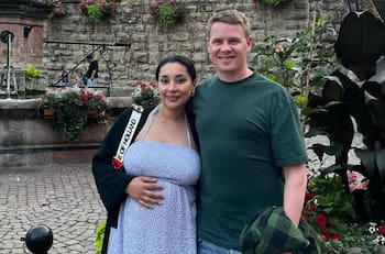 “Linda la hue...”: La insólita respuesta de Natalia Rodríguez “Arenita” a comentario que compara a su hija con su padre