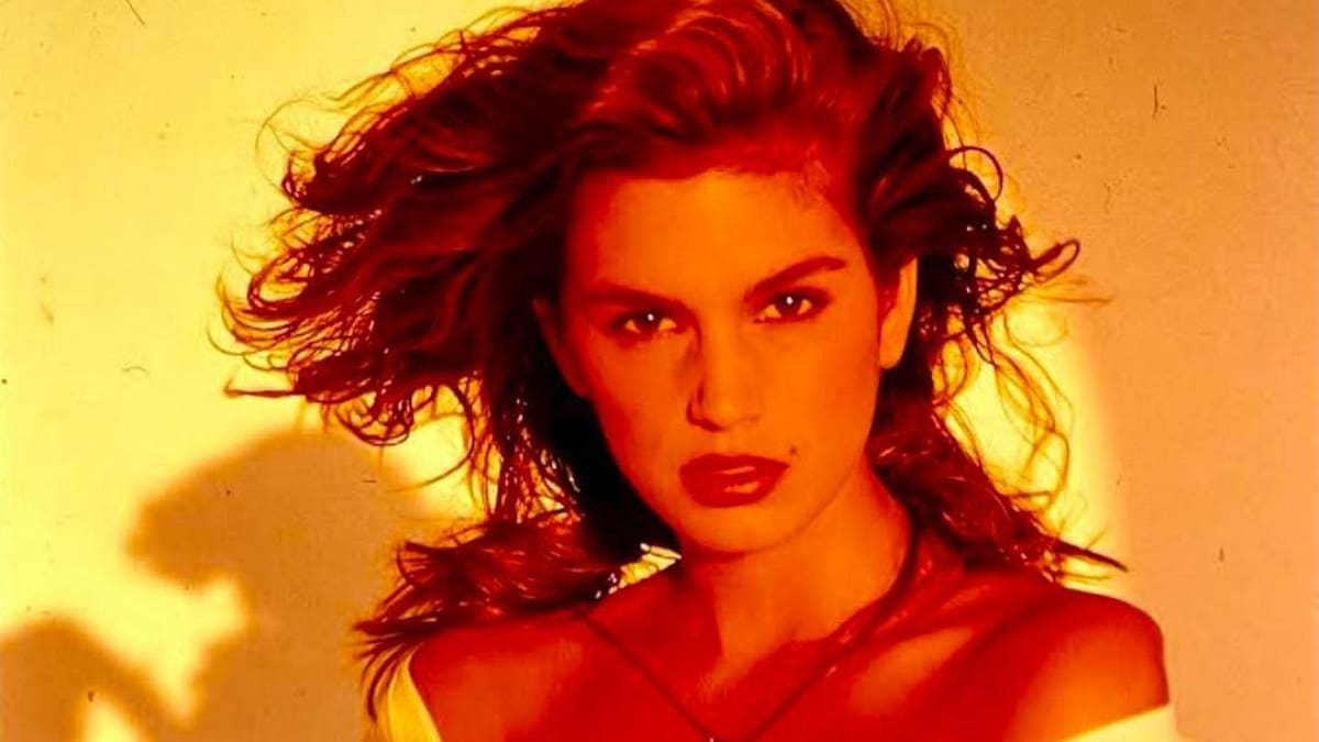 Cindy Crawford presume nuevo look: ¡luce irreconocible!