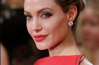 Captan a Angelina Jolie en una “cita” con el actor Paul Mescal