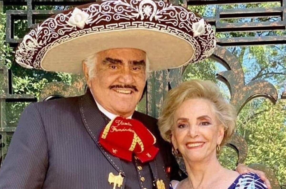 Familia de Vicente Fernández pierde demanda contra Televisa por la serie "El último rey"