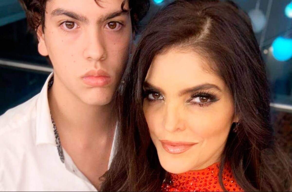 "Siempre está para mí": Hijo de Mariana Levy agradece a Ana Bárbara por haberlo cuidado desde niño