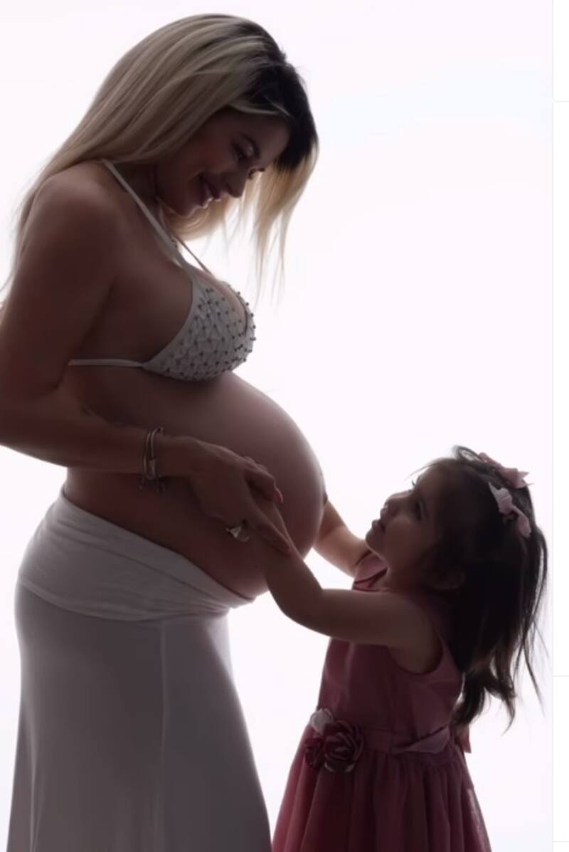 Sandy Boquita junto a su hija Mía. Créditos: Instagram