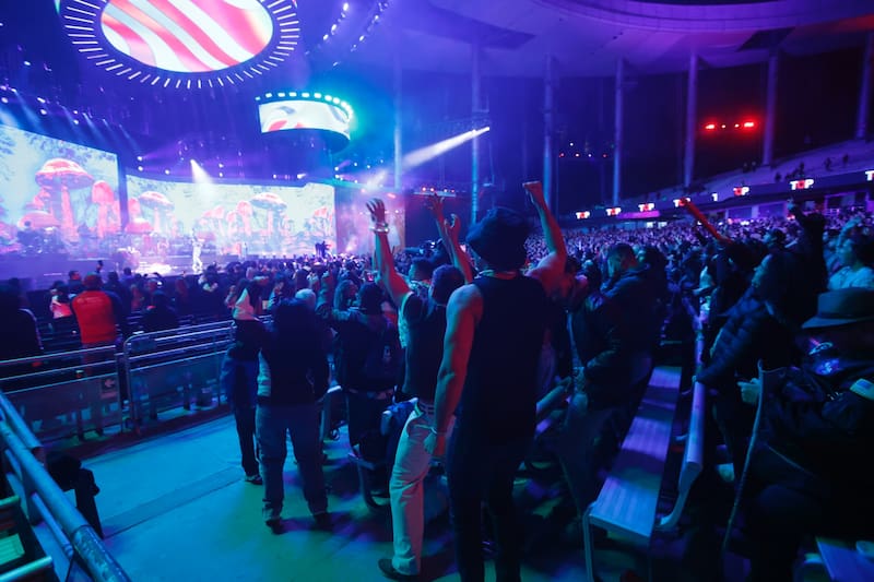 Hoy se presentan Jesse y Joy, Esteban Duch y NMIXX. Foto: agencia Aton