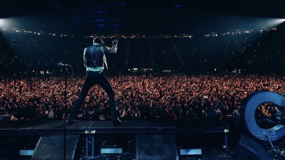 “¡Estamos vivos, Bogotá!”: así fue el concierto de “The Killers” en la capital colombiana