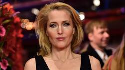 Gillian Anderson, Margaret Thatcher en The Crown, revela a sus 54 que no volverá a usar brassier