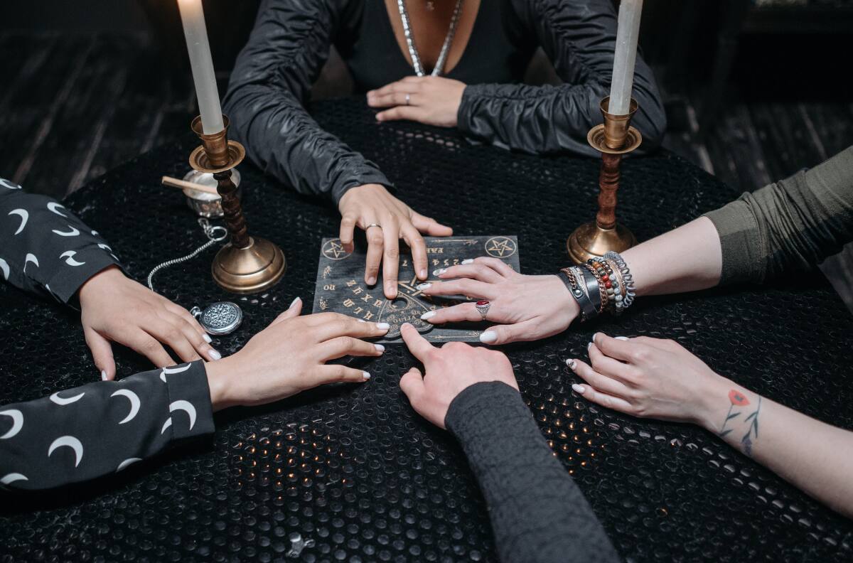 La Ouija: Un peligroso tablero que parece juego pero no lo es