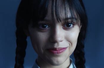 "Merlina": El divertido video en el que Jenna Ortega y Emma Myers adivinan expresiones del español
