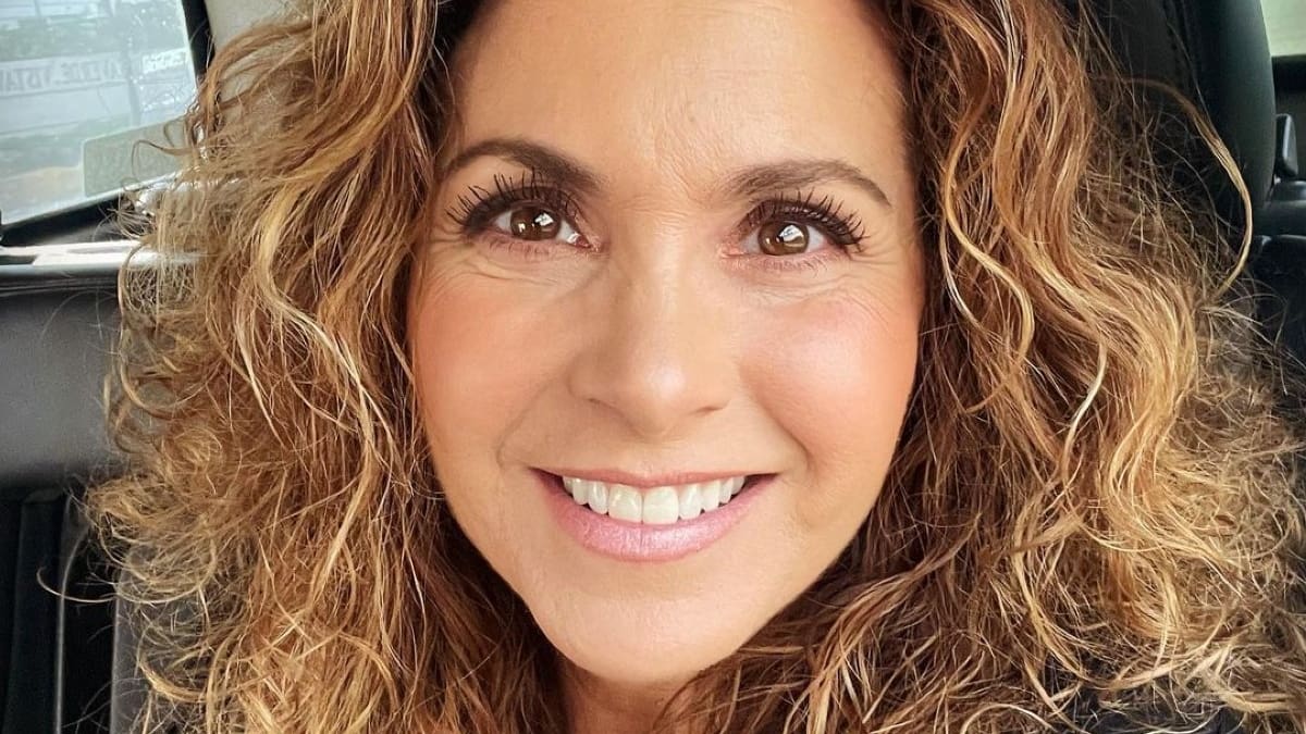 Lucero marca tendencia con los mejores bikinis para el verano