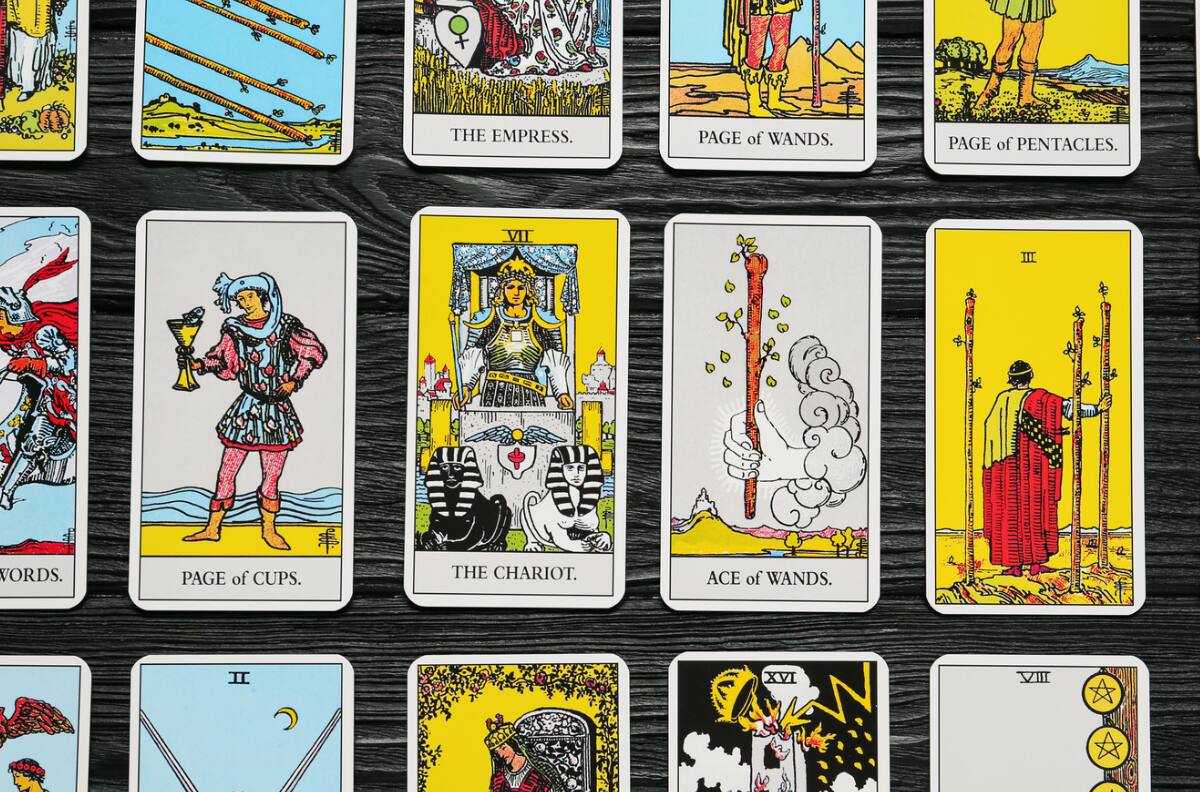 Tarot y estaciones: ¿Qué relación hay entre el Tarot, la Primavera y el otoño?