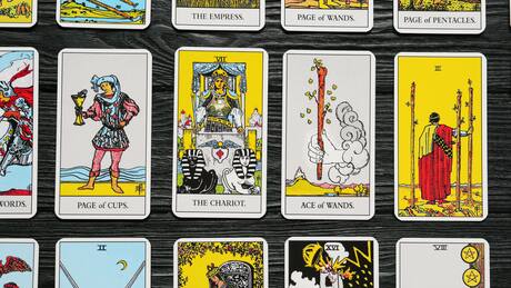 Tarot y estaciones: ¿Qué relación hay entre el Tarot, la Primavera y el otoño?