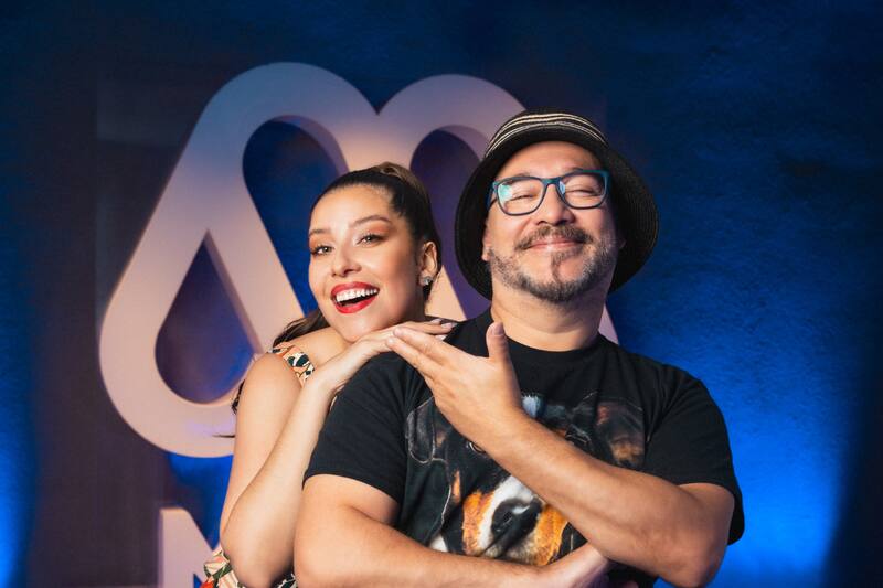 es el nuevo rostro de Mega.