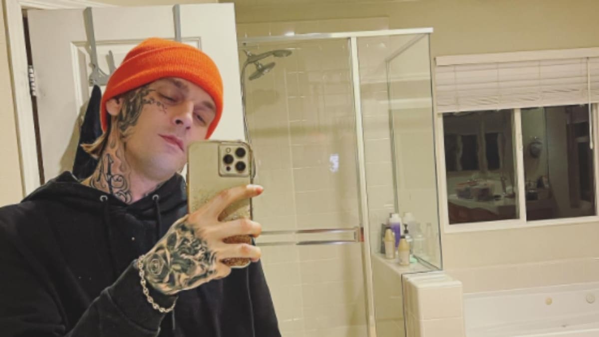"Estoy derramando lágrimas en el telefono": Aaron Carter anuncia emocionado que fue padre por primera vez