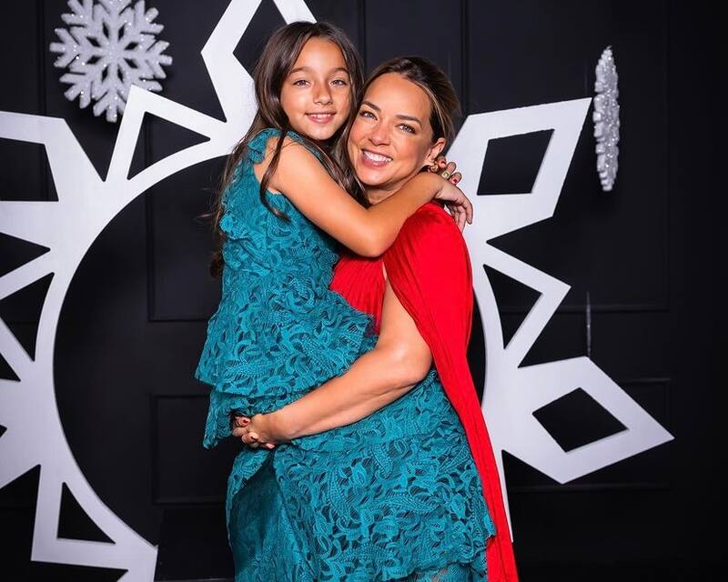 y su hija Alaïa disfrutando tiempo en familia