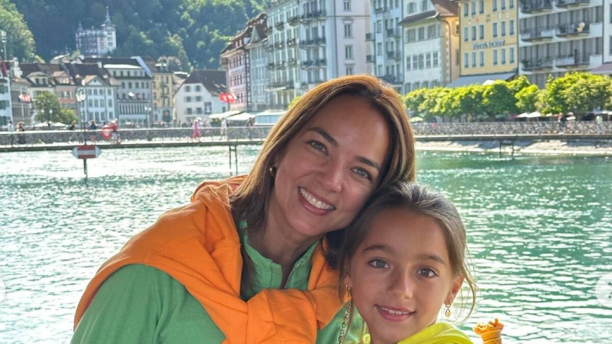 Adamari López se pronuncia agradecida por maravillosos días junto a su hija