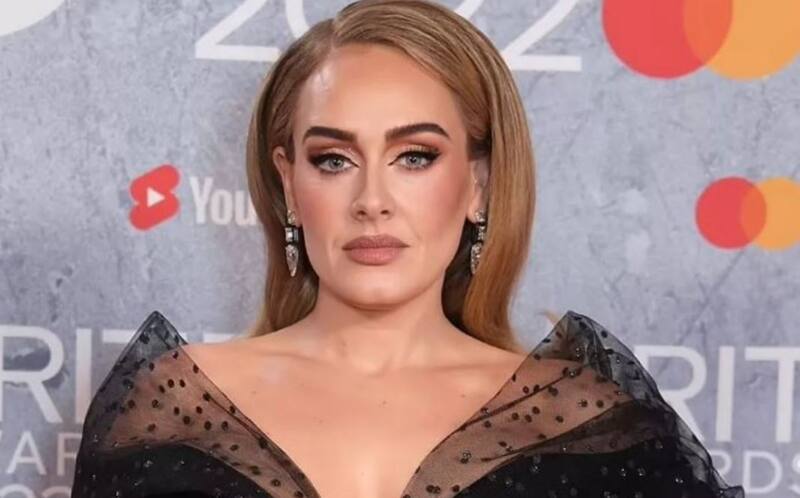 Adele  La cantante es "team" Shakira, tras su comentario - Créditos: Instagram: @adelesocial