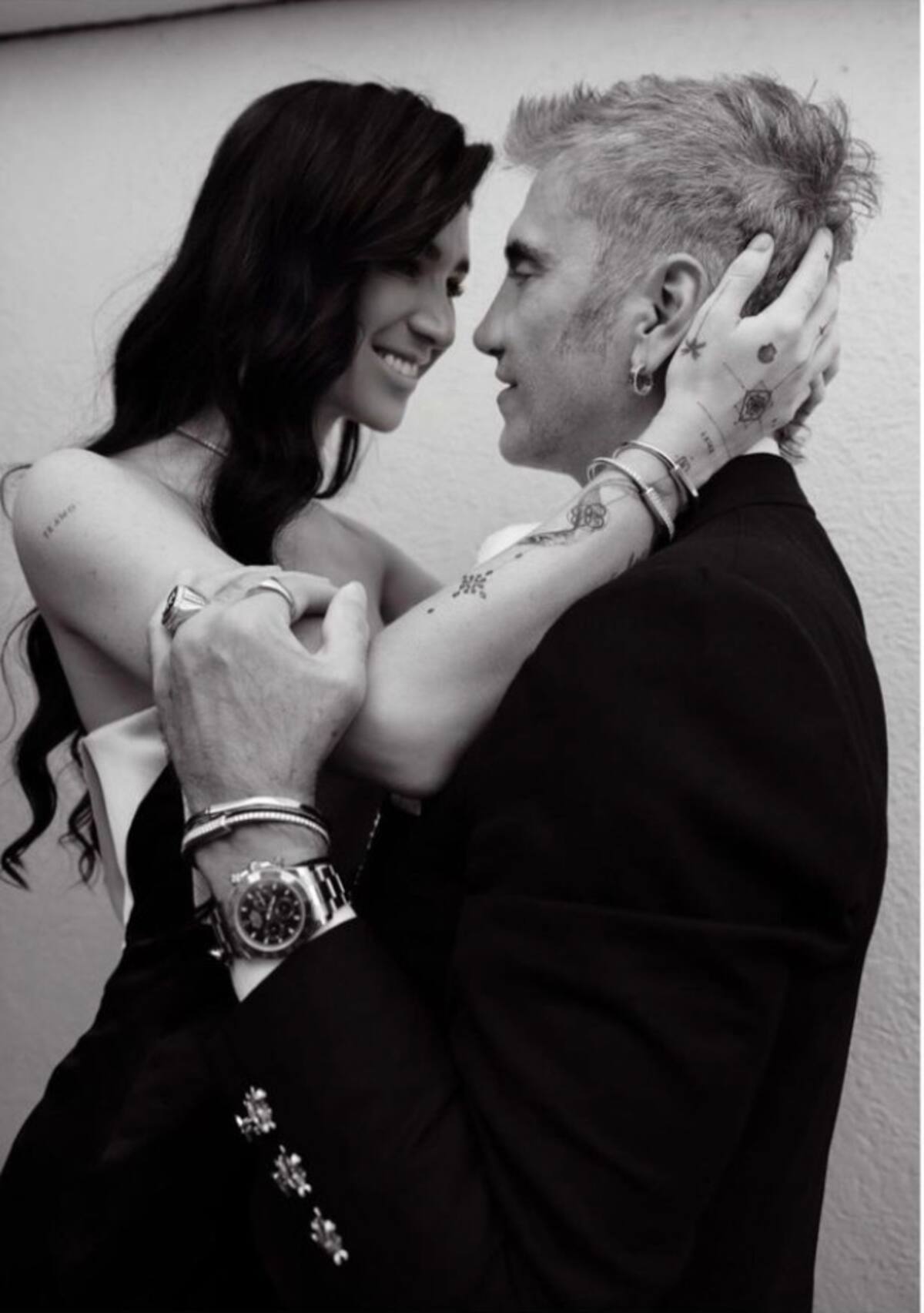 El cantante presume su amor