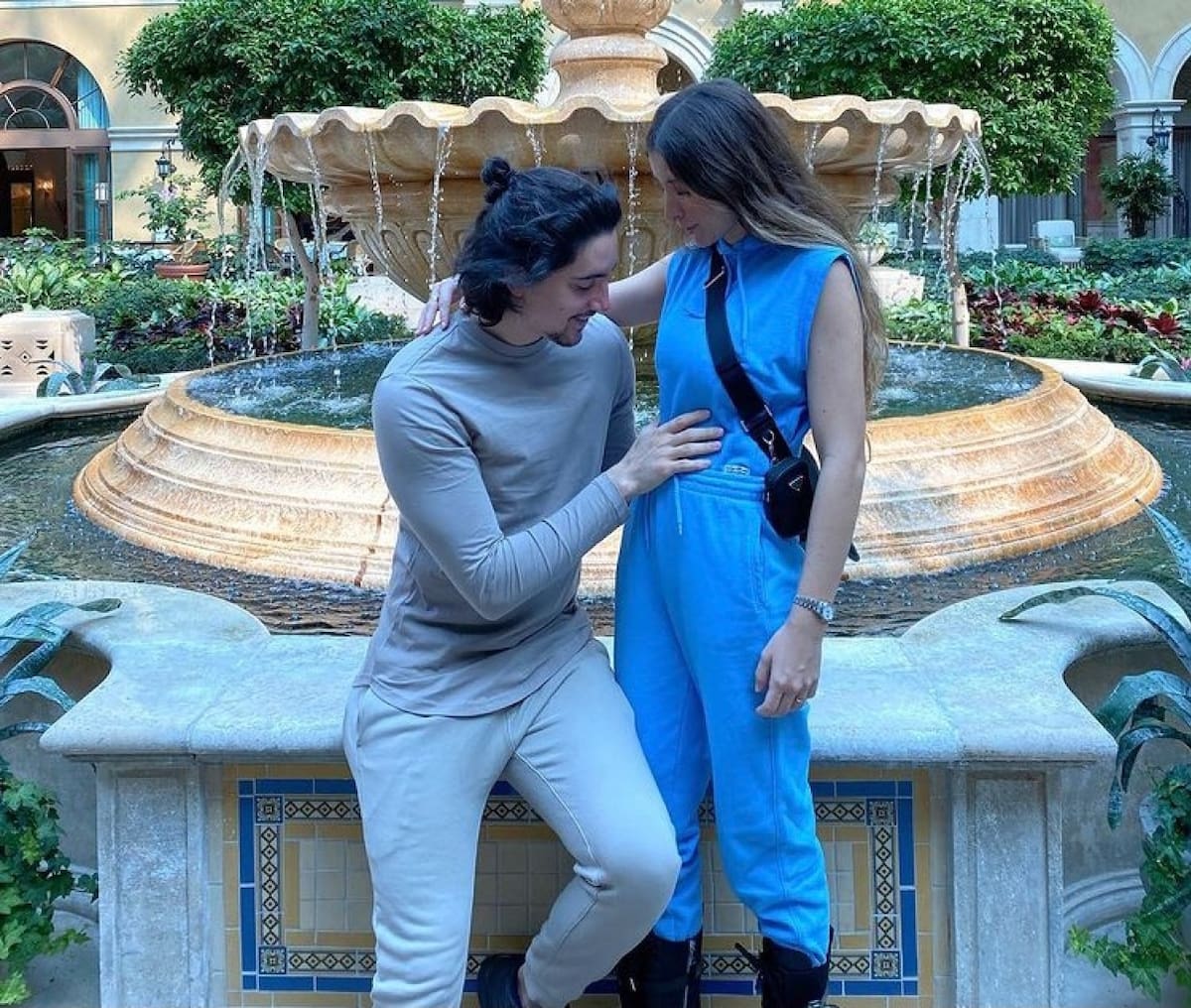 Alex Fernández y Alexia Hernández La pareja espera a su primer hijo - Créditos: Instagram: @alexoficial