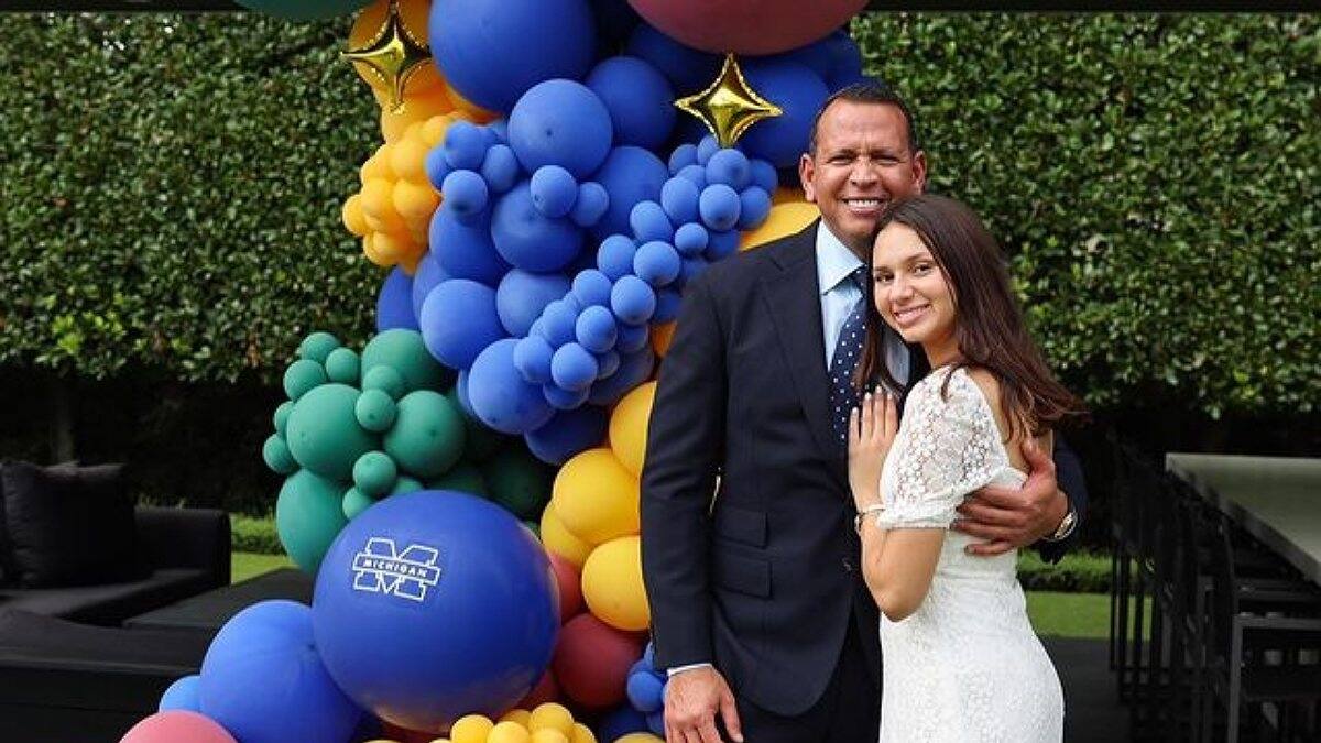 Ex de Jennifer Lopez comparte agriducle momento con una de sus hijas