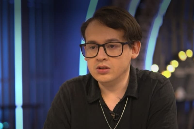 El hijo de Mauricio Israel contó su historia ante las cámaras.