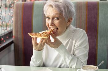 ¡Evítalos! Estos son los alimentos que te harán envejecer