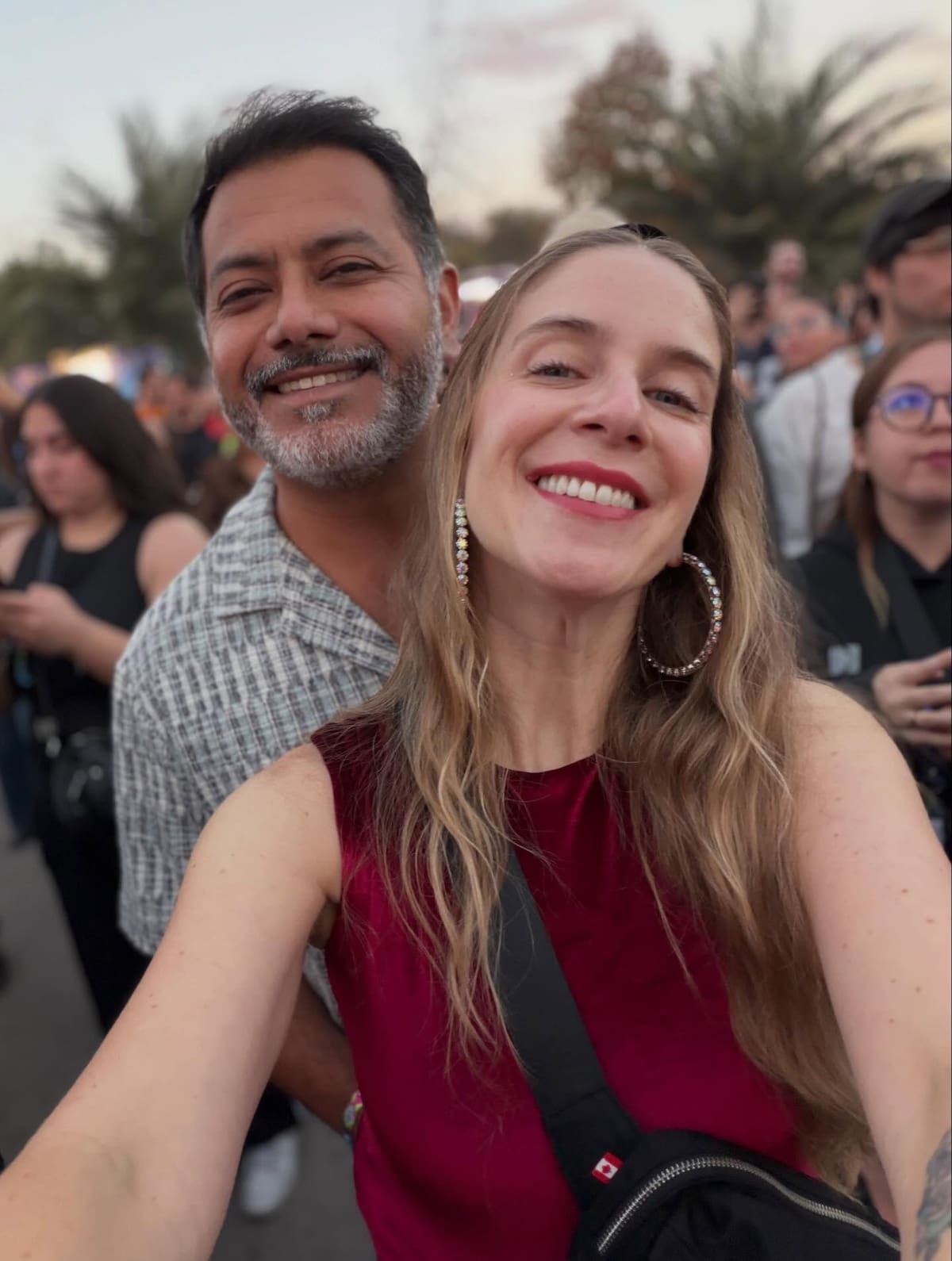 El angustiante relato de la comediante por el hallazgo de un quiste en el cerebro de su esposo. Foto: @alisonmandel.