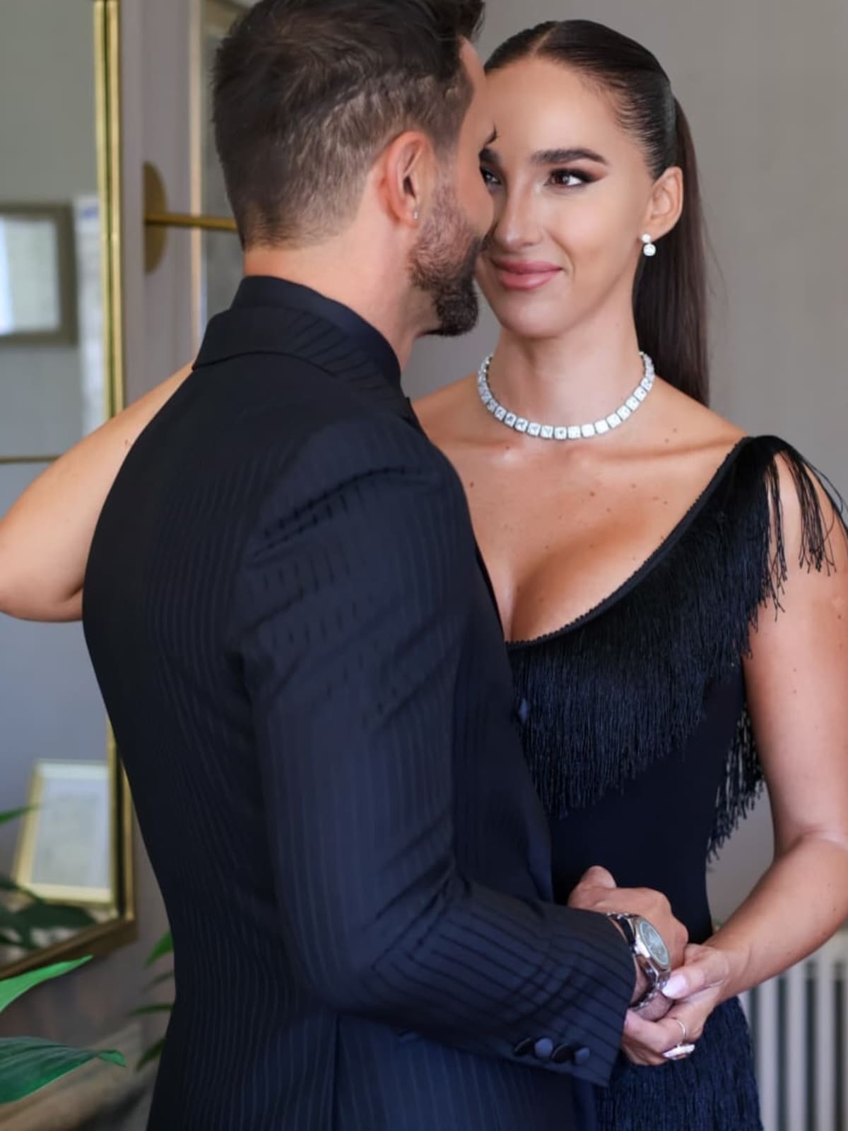Comparten su romance en redes sociales. Foto: Instagram.