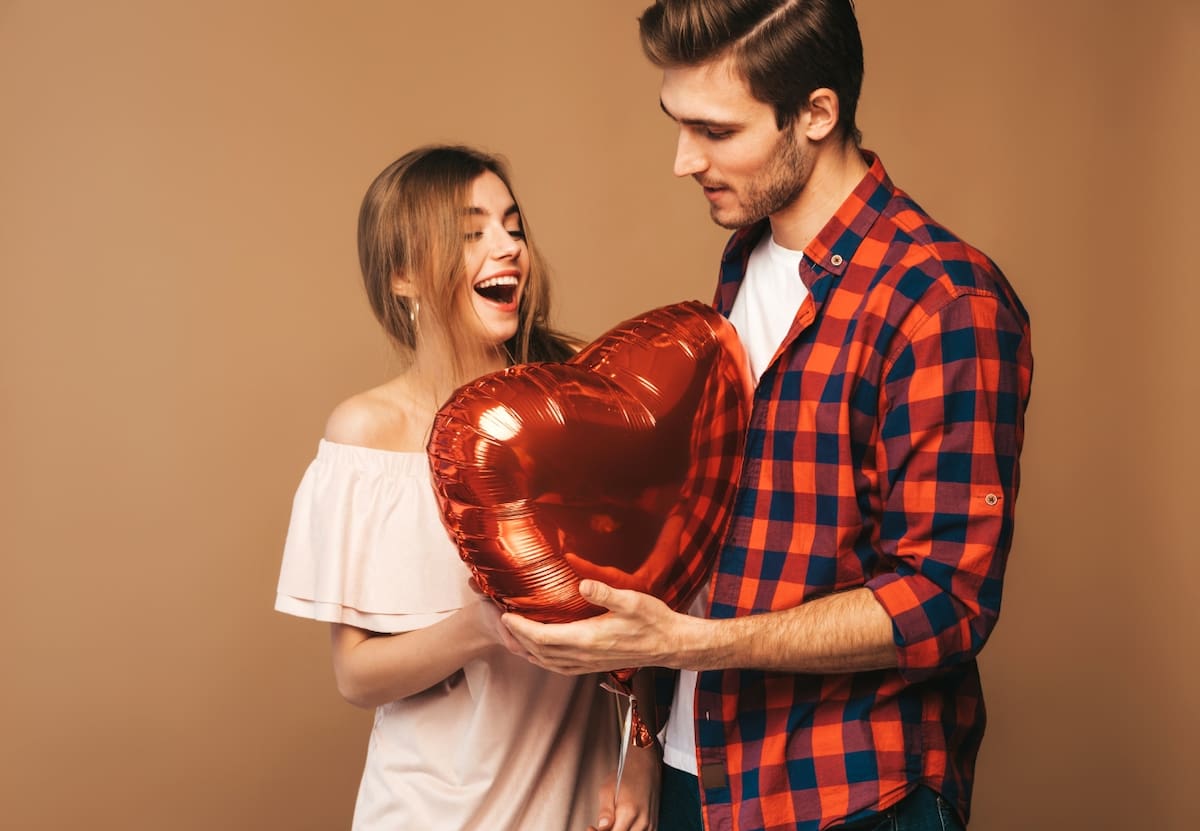 Este primero de octubre será excelente para las relaciones amorosas de 3 signos del zodiaco | Foto: Freepik