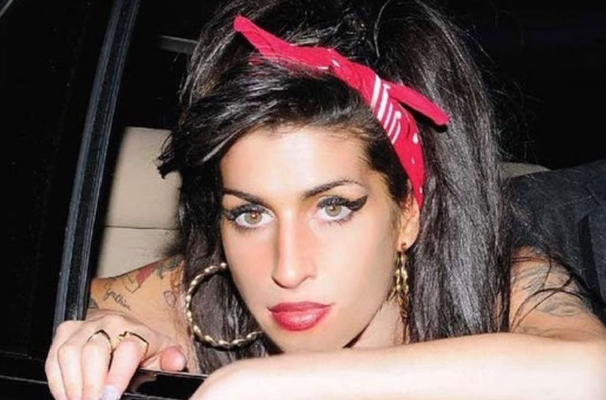 Winehouse dejó huella en su línea de ropa que sigue a la venta