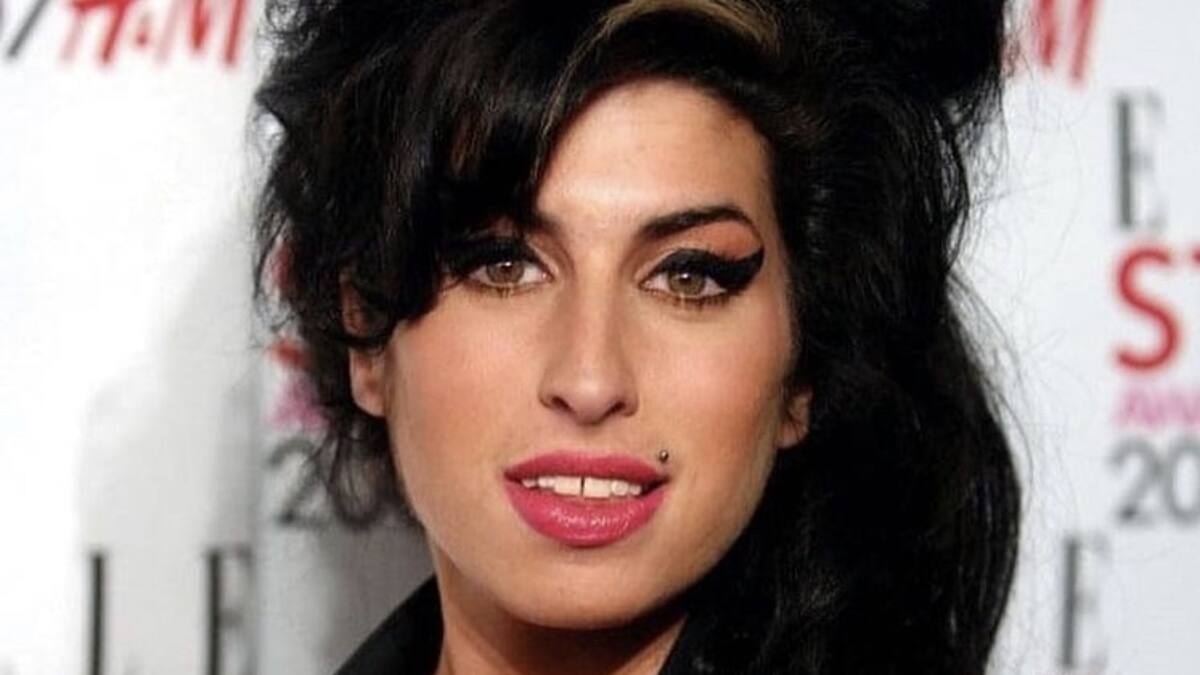 Amy Winehouse: su vida en los escándalos y el exceso