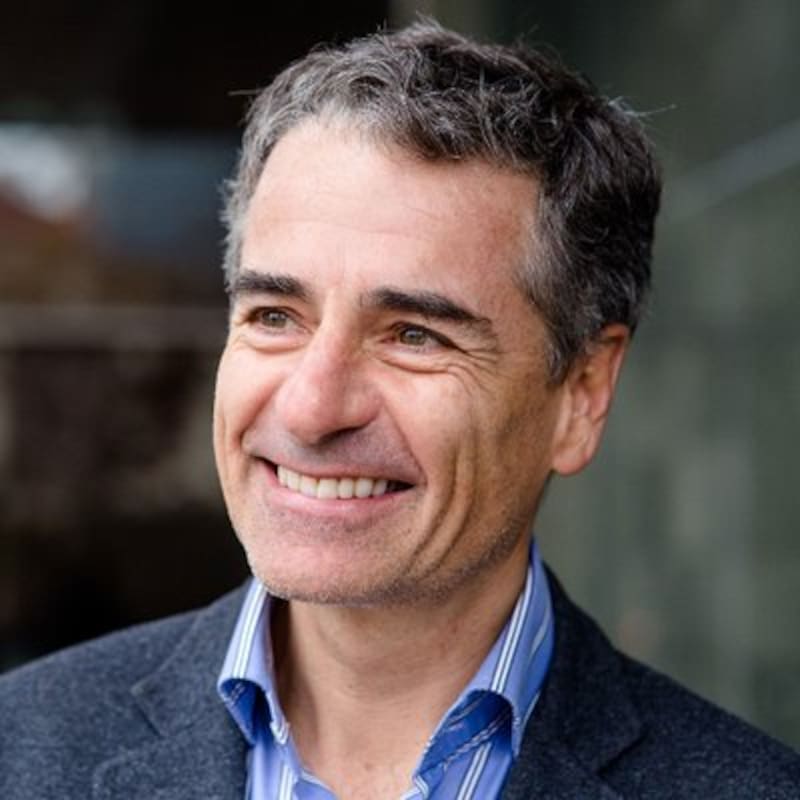 Andrés Velasco es el amor platónico de Helhue Sukni. Créditos: Instagram